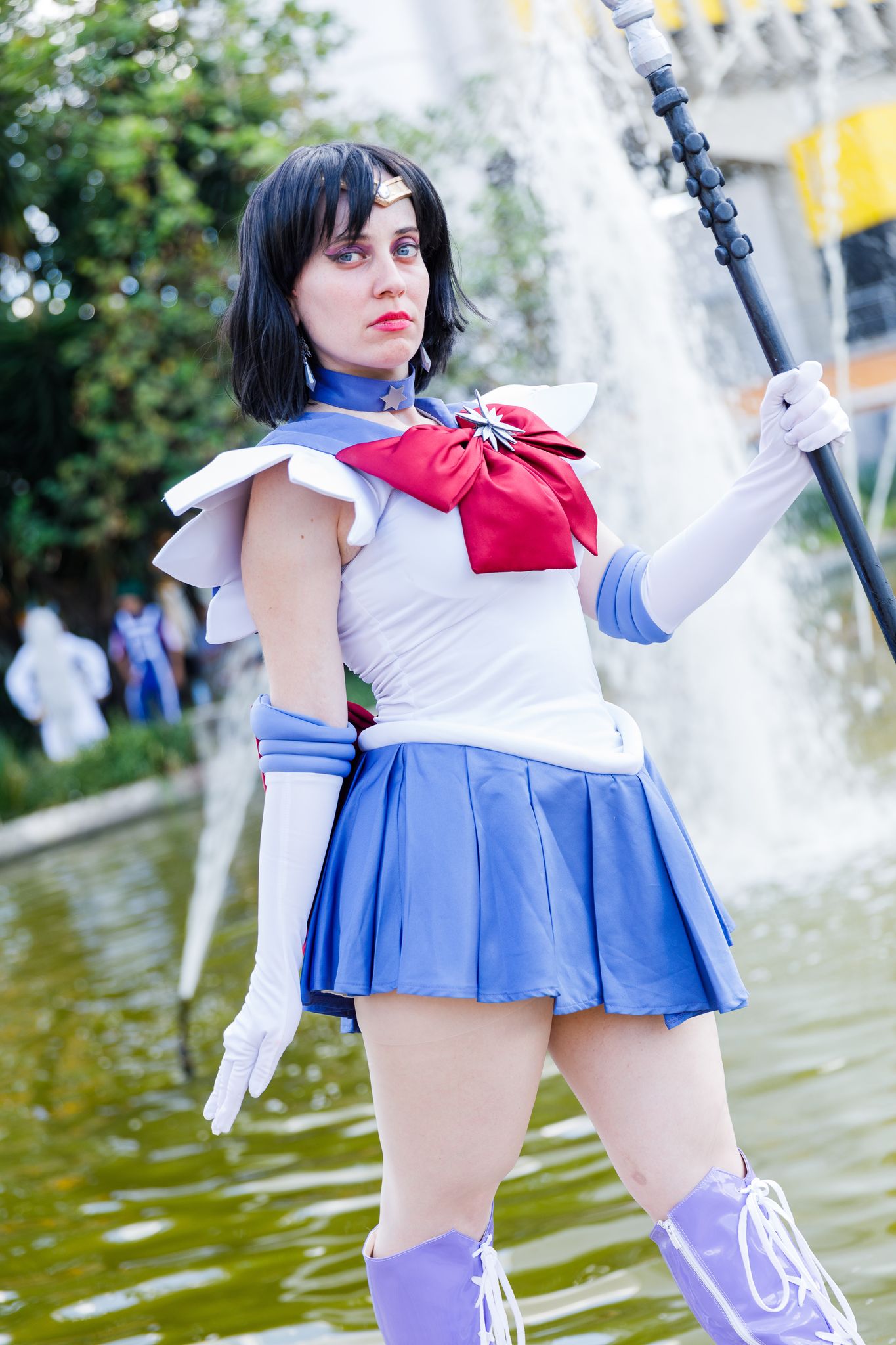 Tsu Keehl caracterizada como Sailor Saturno (Sailor Moon)