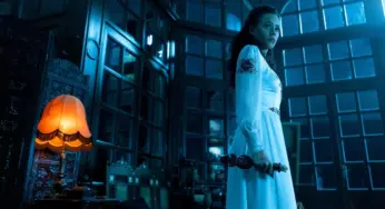 Você precisa assistir Convite Maldito (2022), terror dirigido por Jessica M. Thompson